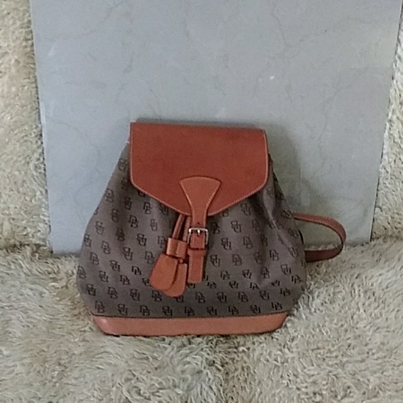 Dooney & Bourke Handbags - Purse